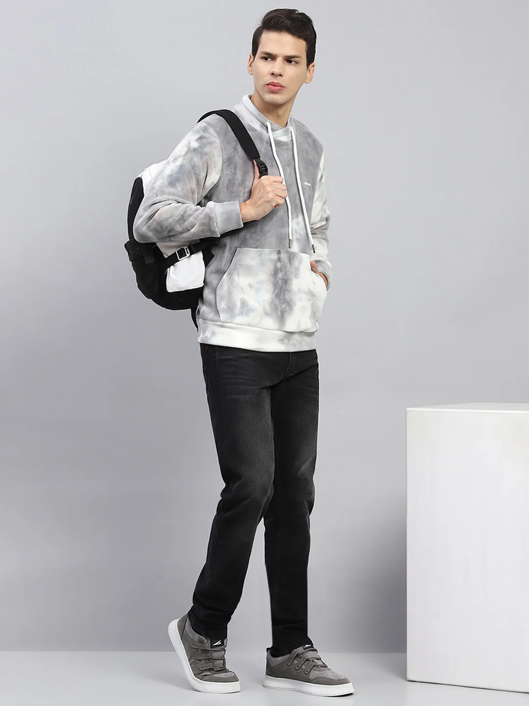 Men Grey Printed High Neck Full Sleeve Sweatshirt - Image 2