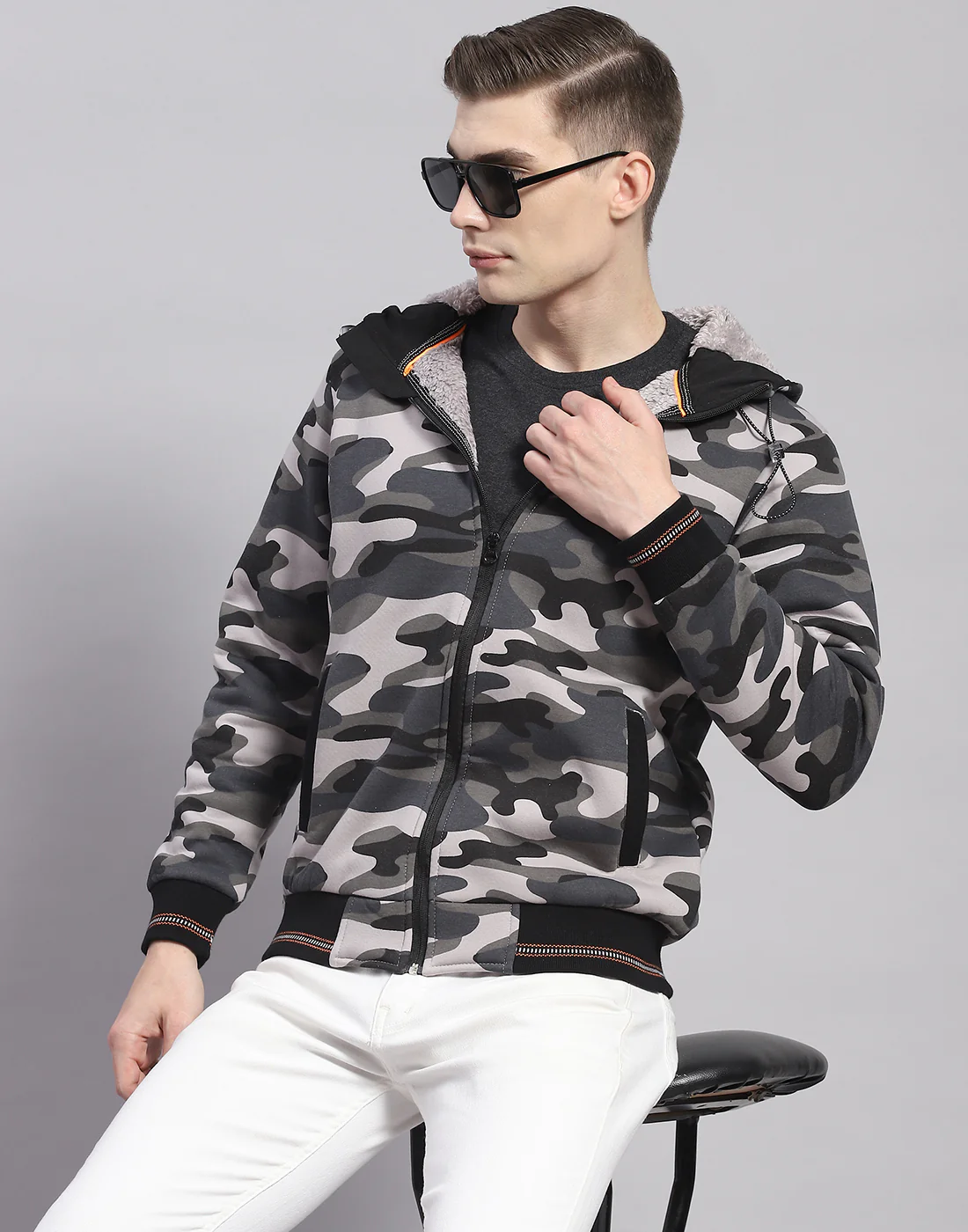 Men Grey Printed Hooded Full Sleeve Sweatshirt - Image 6