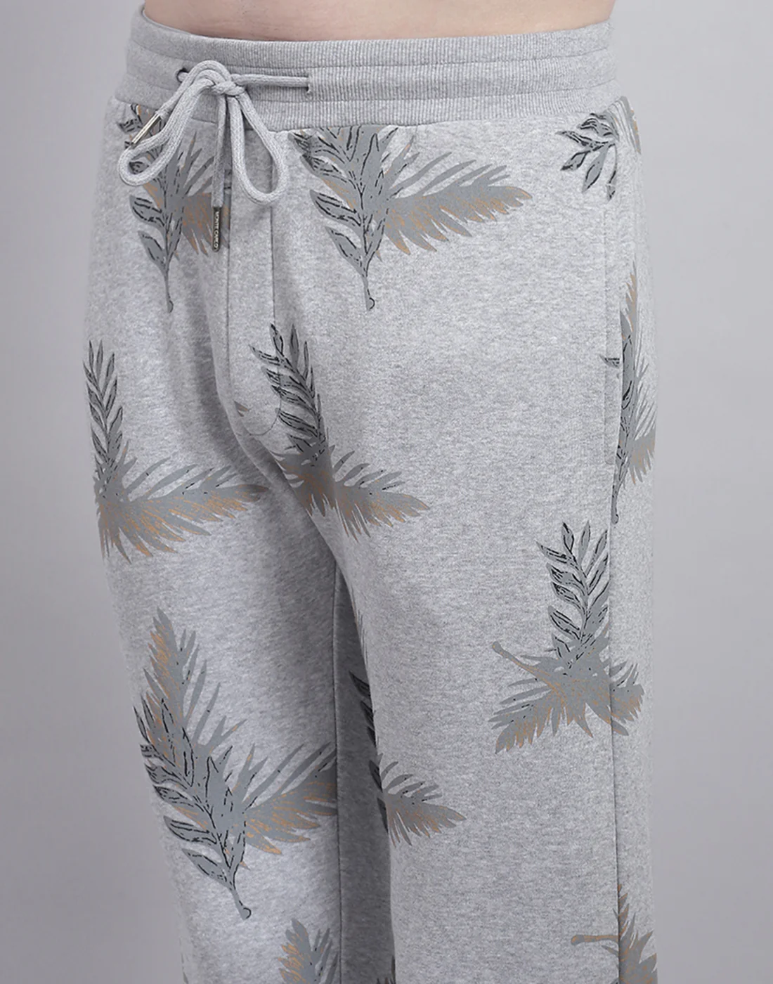 Men Grey Printed Hooded Full Sleeve Tracksuit - Image 8