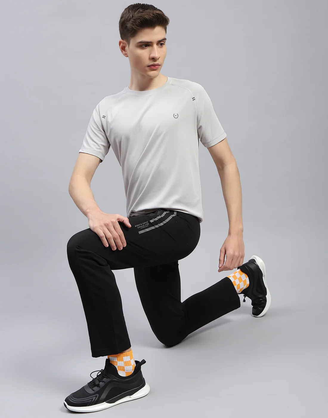 Men Grey Printed Round Neck Half Sleeve T-Shirt - Image 2