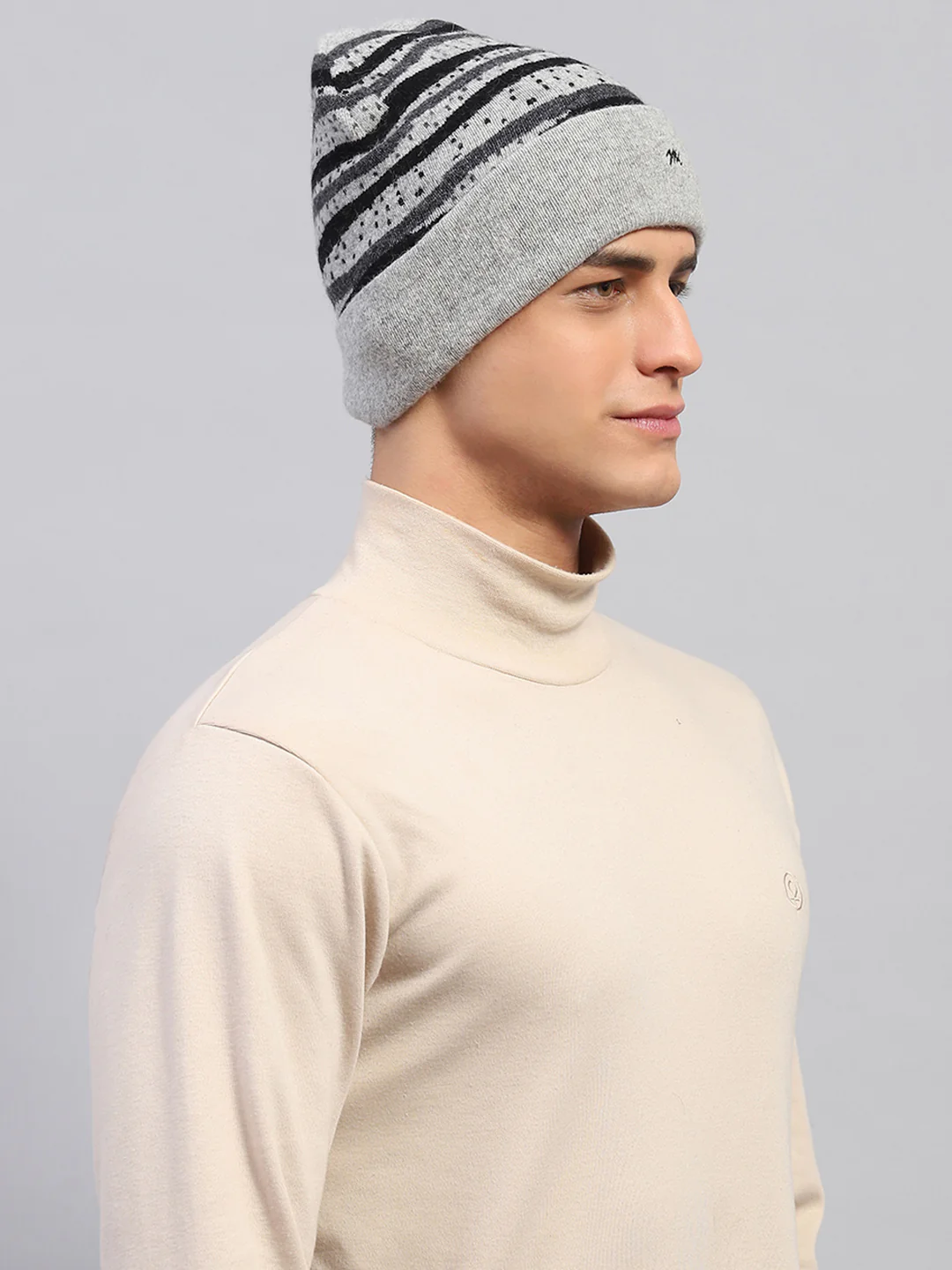 Men Grey Self Design Cap - Image 4