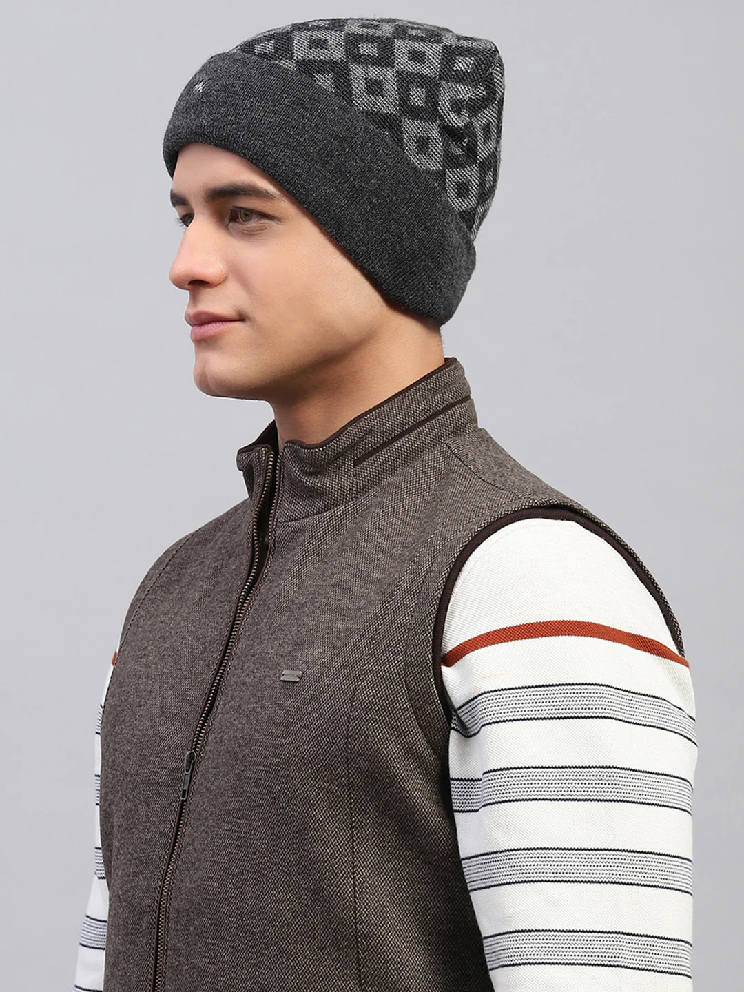 Men Grey Self Design Cap - Image 2