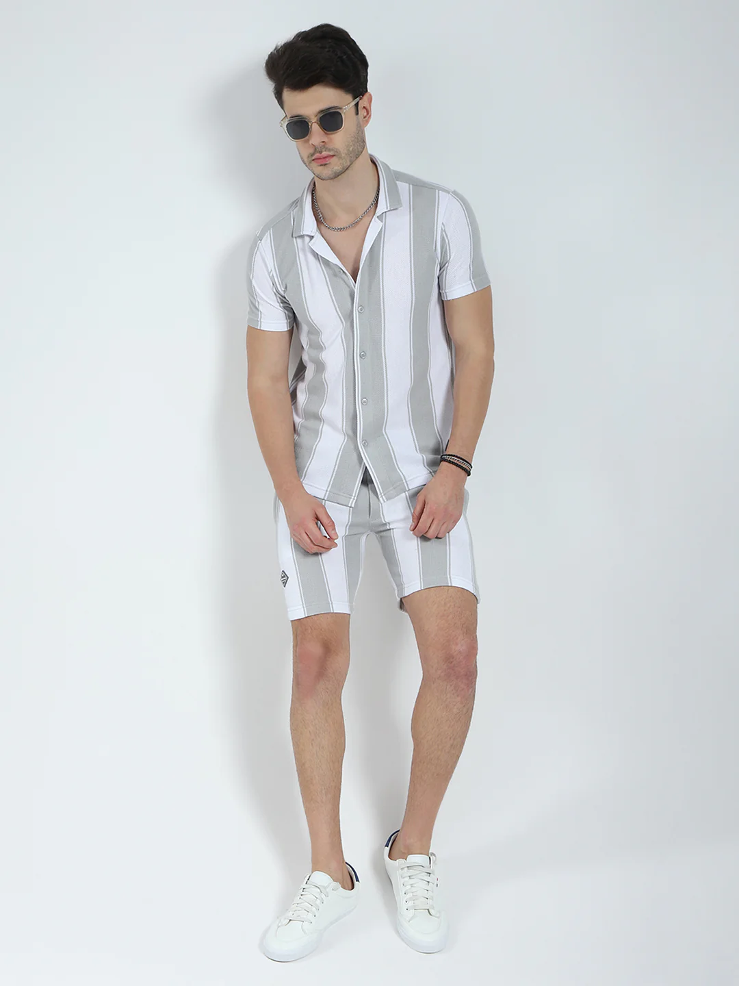 Men Grey Self Design Collar Half Sleeve Bermuda Set - Image 2