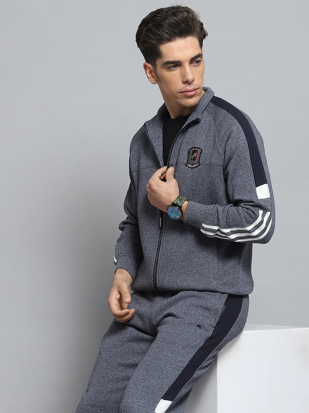 Men Grey Self Design Mock Neck Full Sleeve Winter Tracksuit - Image 6