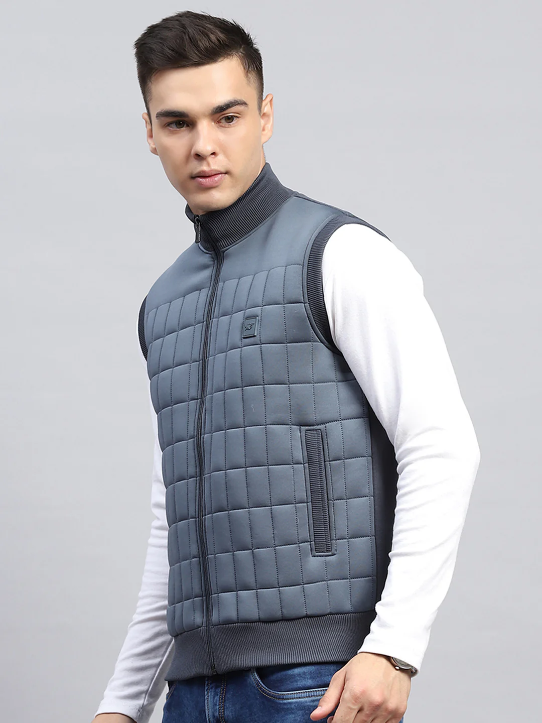 Men Grey Self Design Mock Neck Sleeveless Jacket - Image 3