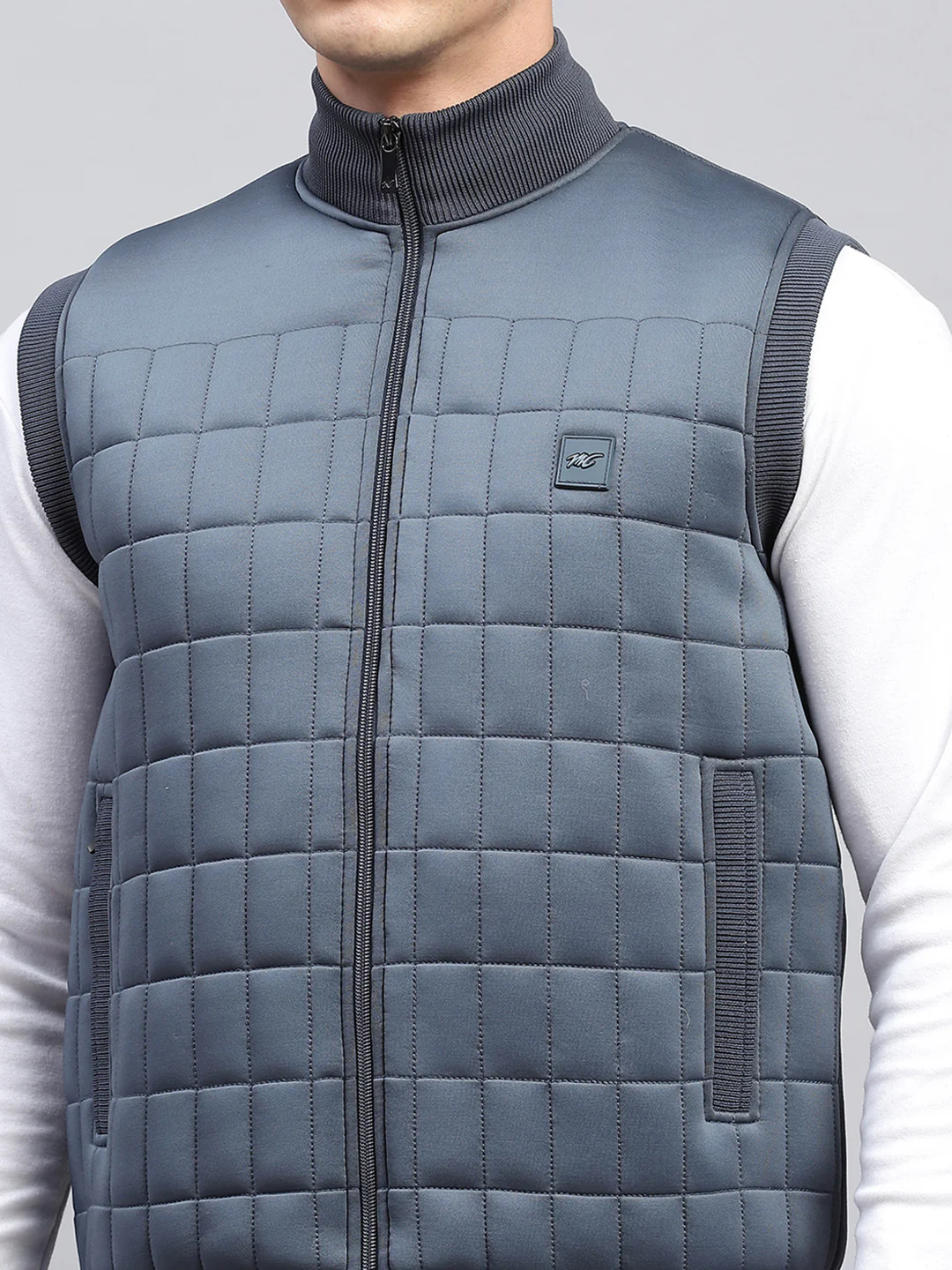 Men Grey Self Design Mock Neck Sleeveless Jacket - Image 6