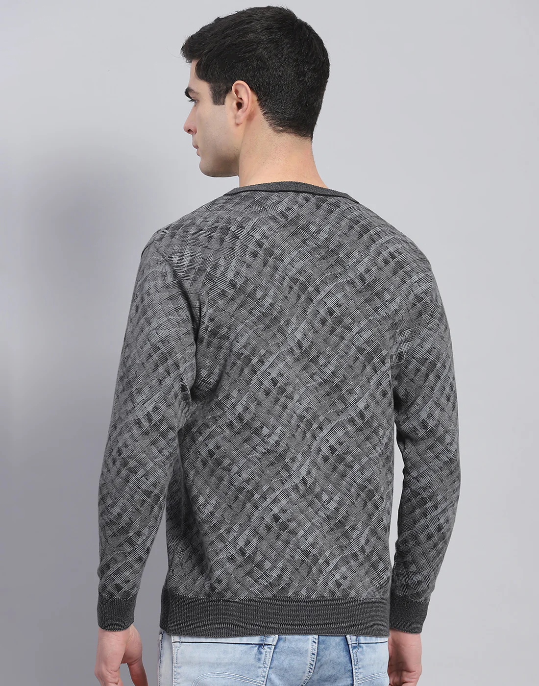 Men Grey Self Design V Neck Full Sleeve Pullover - Image 6