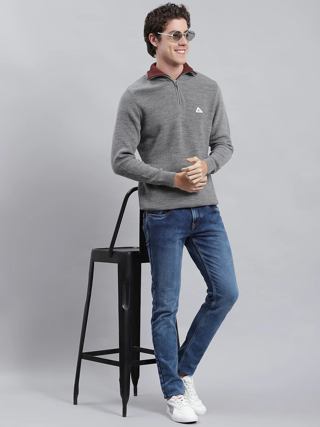 Men Grey Self Pullover - Image 5