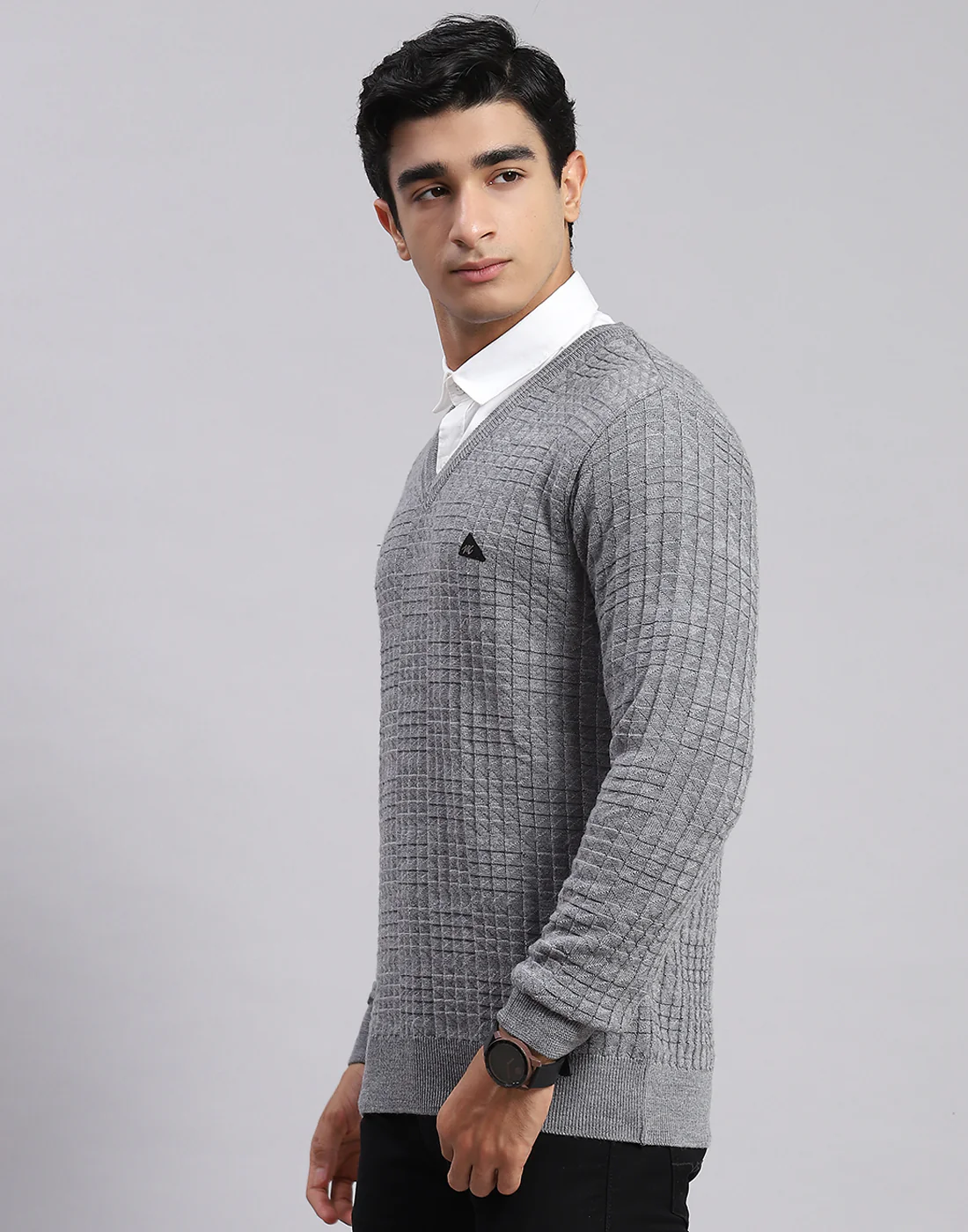 Men Grey Self Design V Neck Full Sleeve Sweaters/Pullovers - Image 4