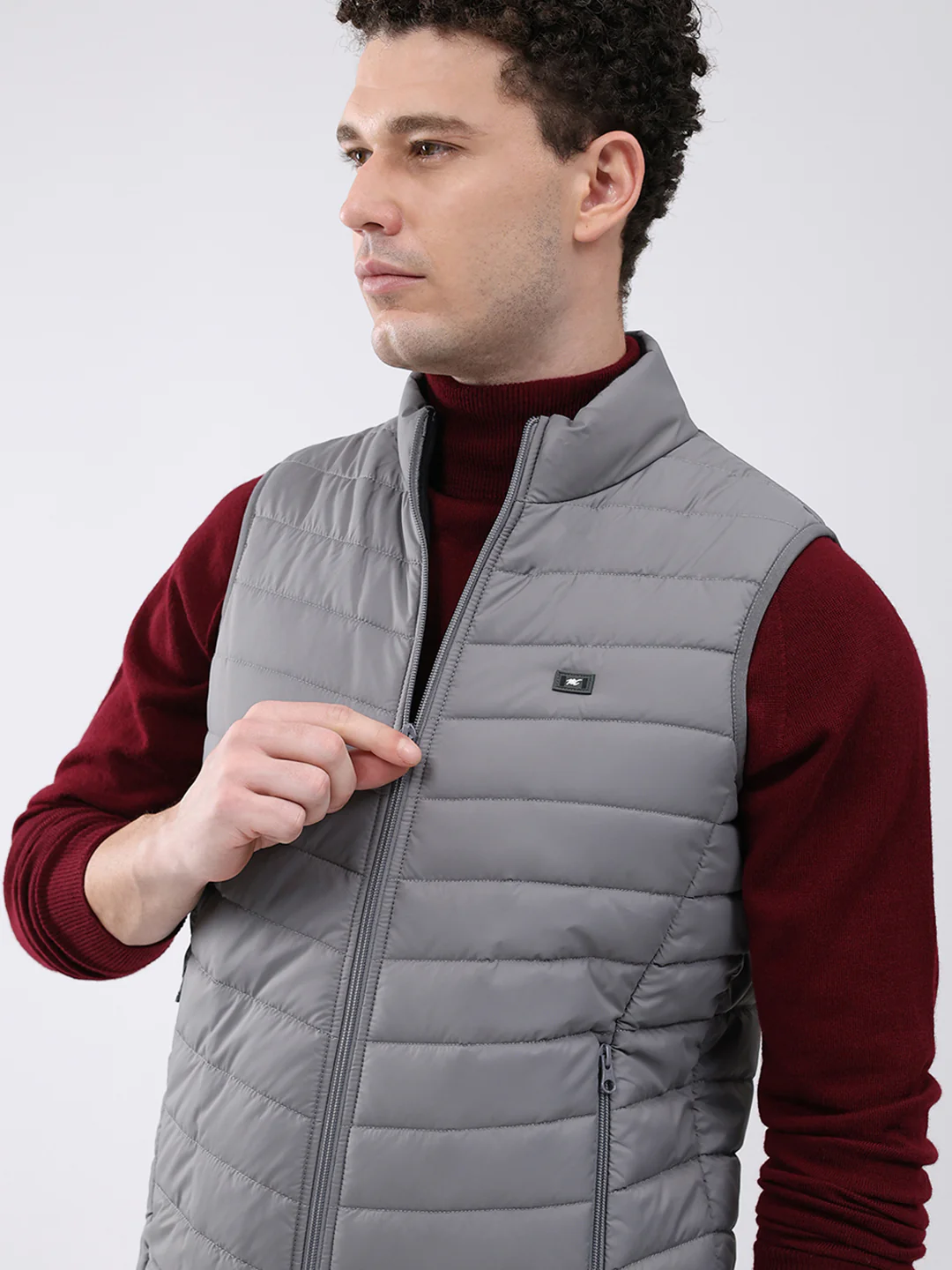 Men Grey Solid Collar Sleeveless Jacket - Image 7
