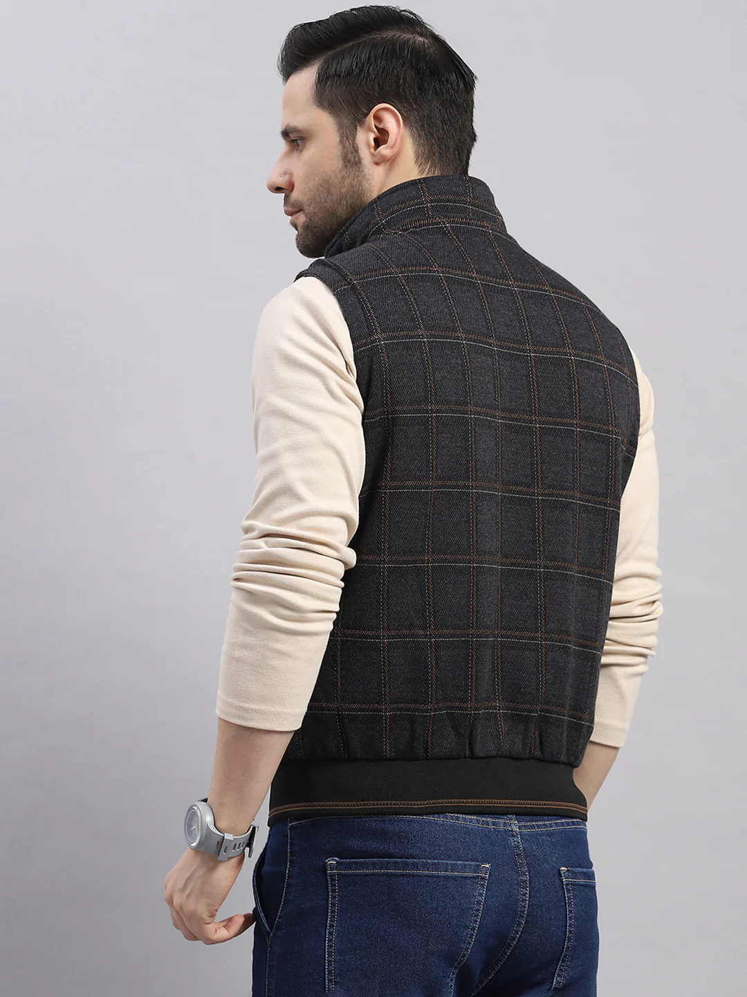Men Grey Solid Collar Sleeveless Reversible Jacket - Image 8