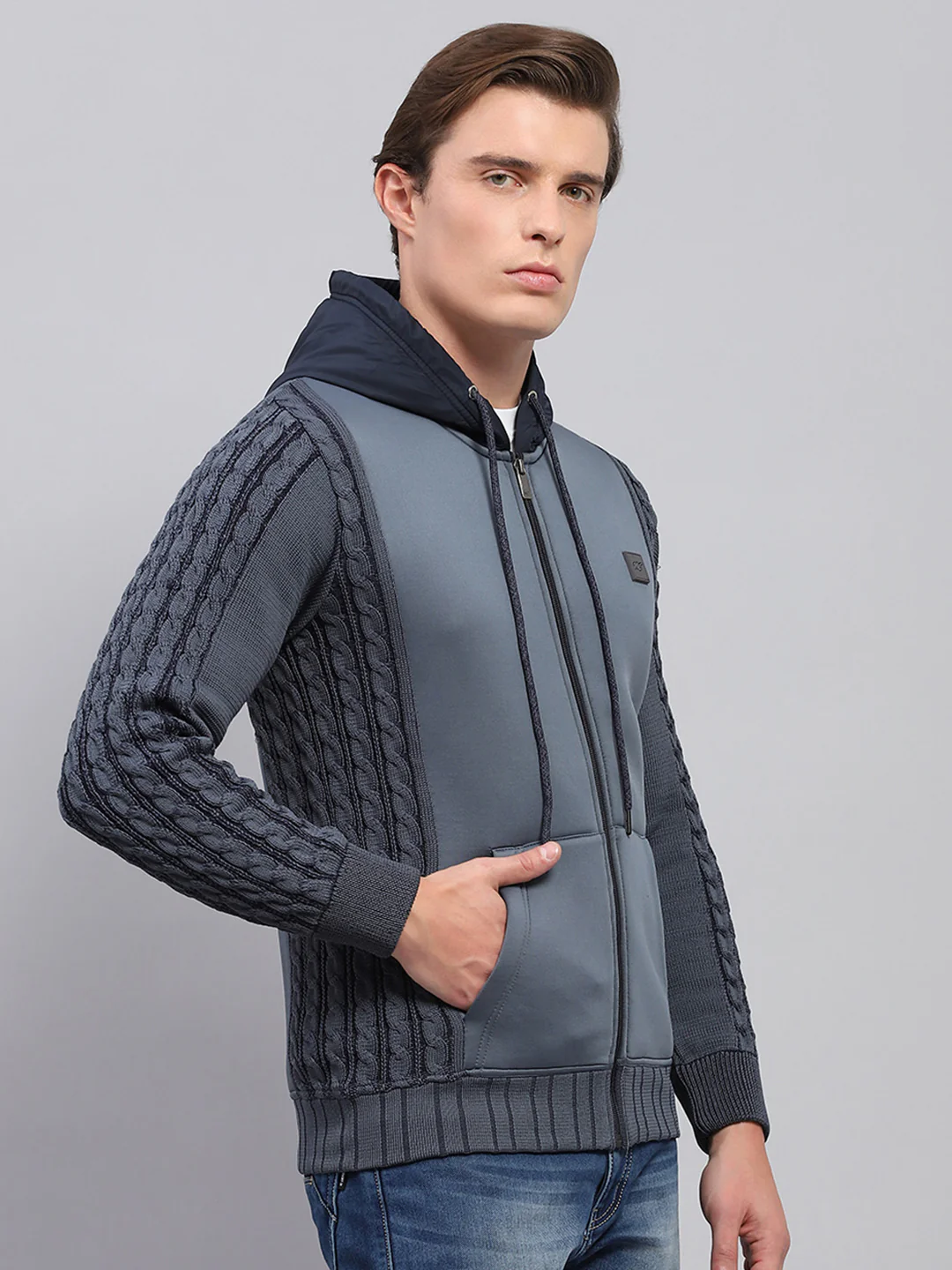 Men Grey Solid Hooded Full Sleeve Pullover - Image 4