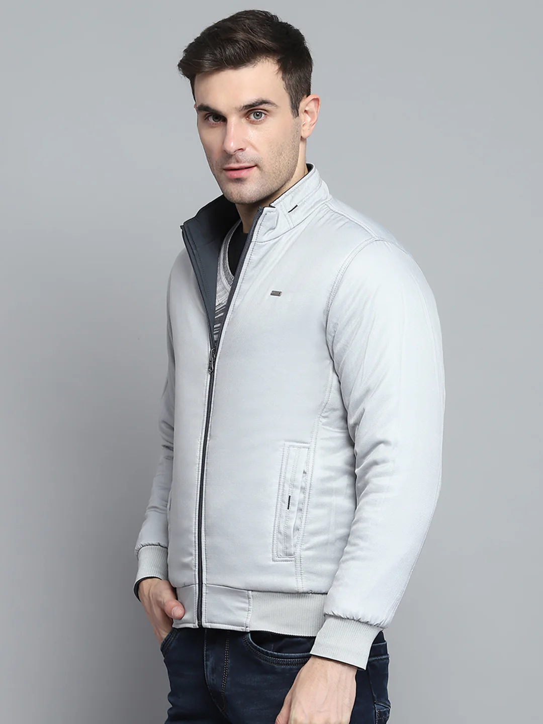 Men Grey Solid Mock Neck Full Sleeve Jacket - Image 3