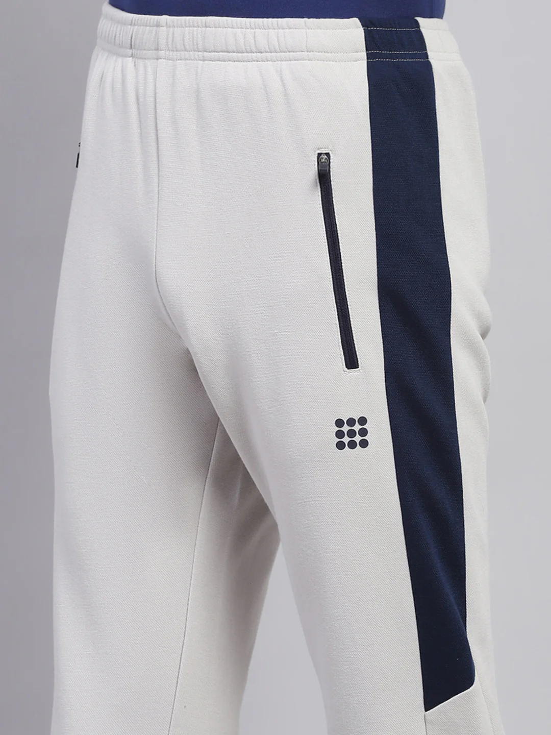 Rock.it Men Grey Solid Mock Neck Full Sleeve Winter Tracksuit - Image 8