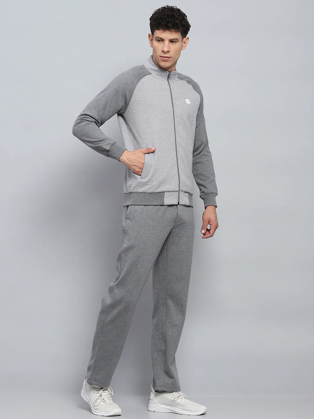 Men Grey Solid Mock Neck Full Sleeve Winter Tracksuit - Image 4