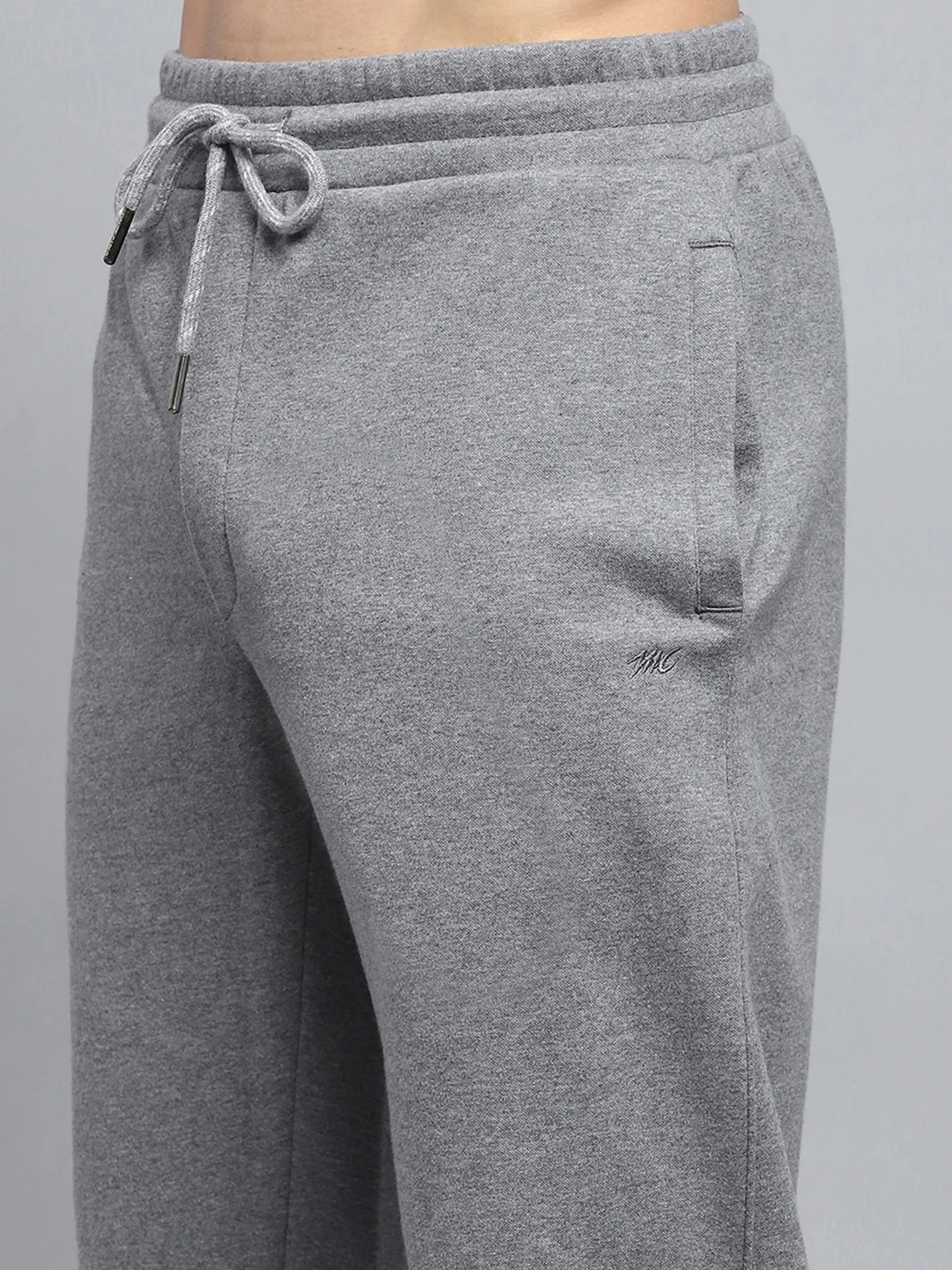 Men Grey Solid Mock Neck Full Sleeve Winter Tracksuit - Image 8