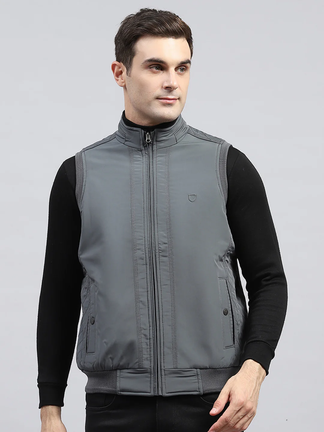 Men Grey Solid Mock Neck Sleeveless Reversible Jacket - Image 5
