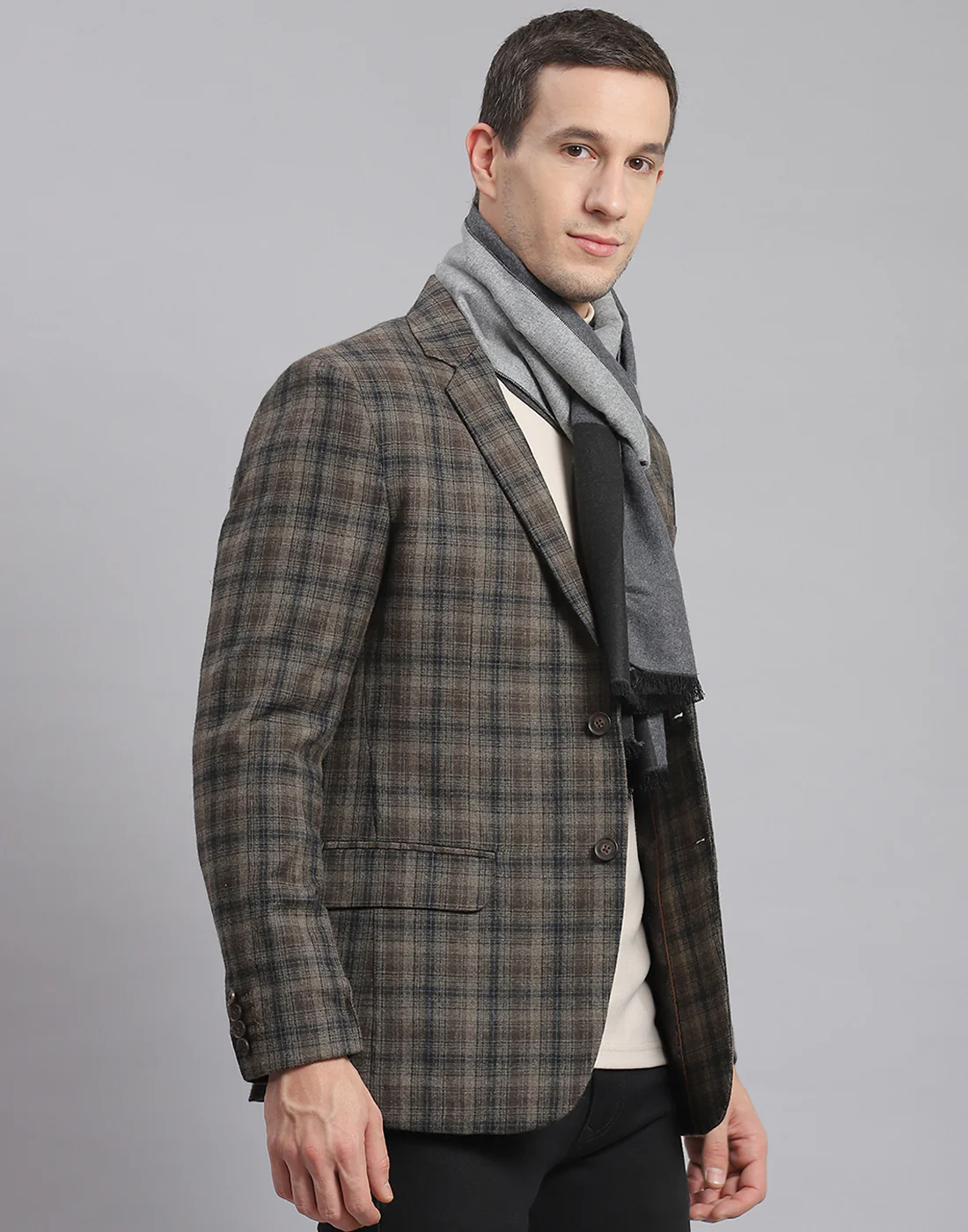 Men Grey Solid Muffler - Image 4