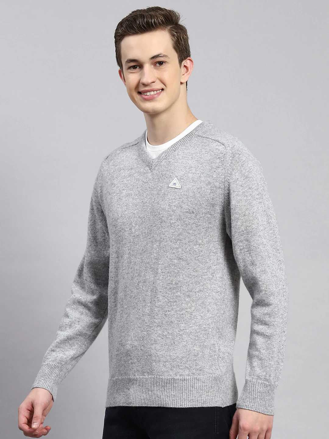 Men Grey Solid Pullover - Image 4