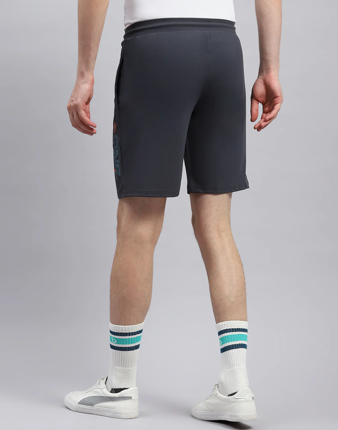 Men Grey Solid Regular Fit Bermuda - Image 6