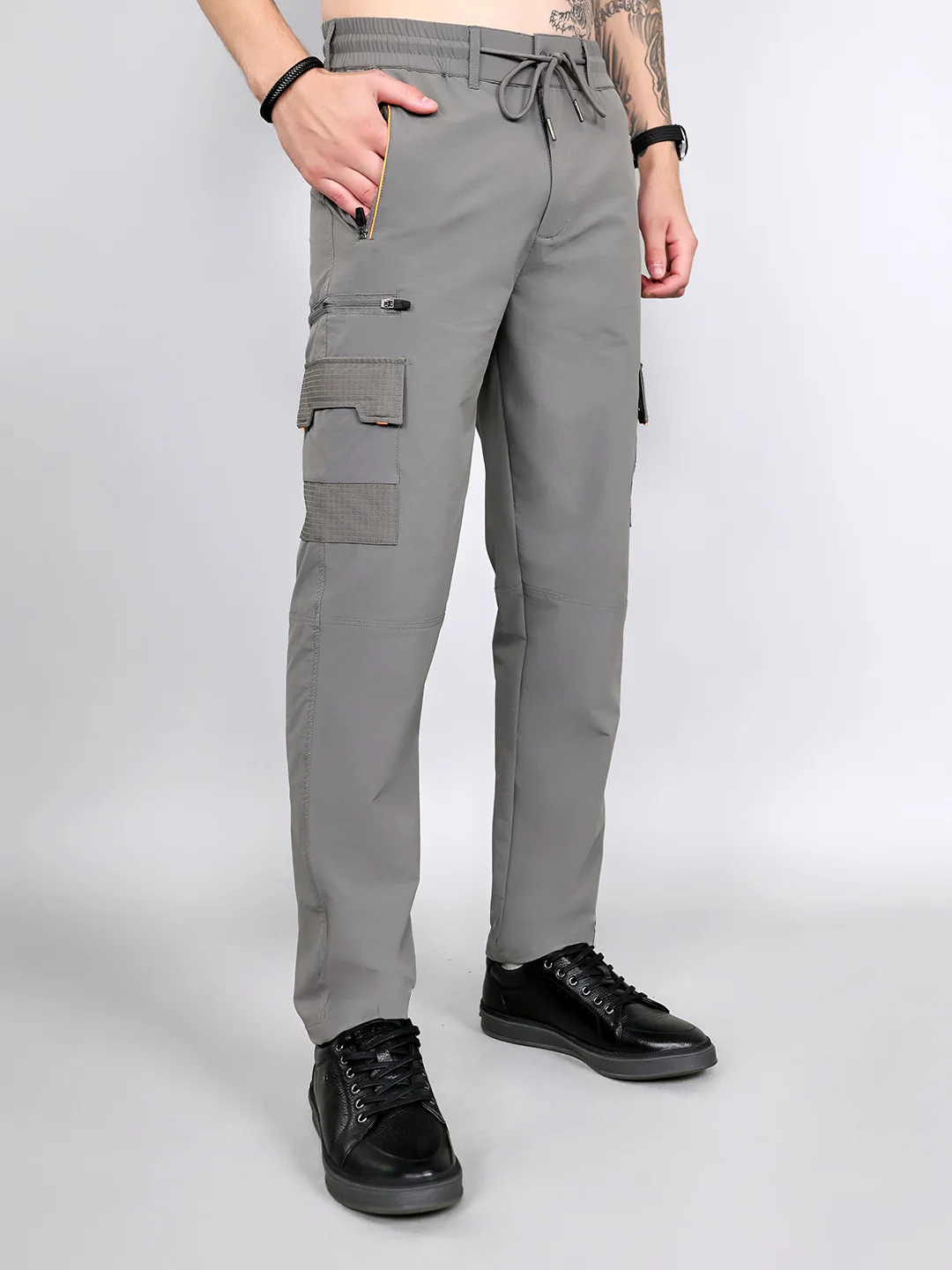 Men Grey Solid Regular Fit Cargo - Image 3
