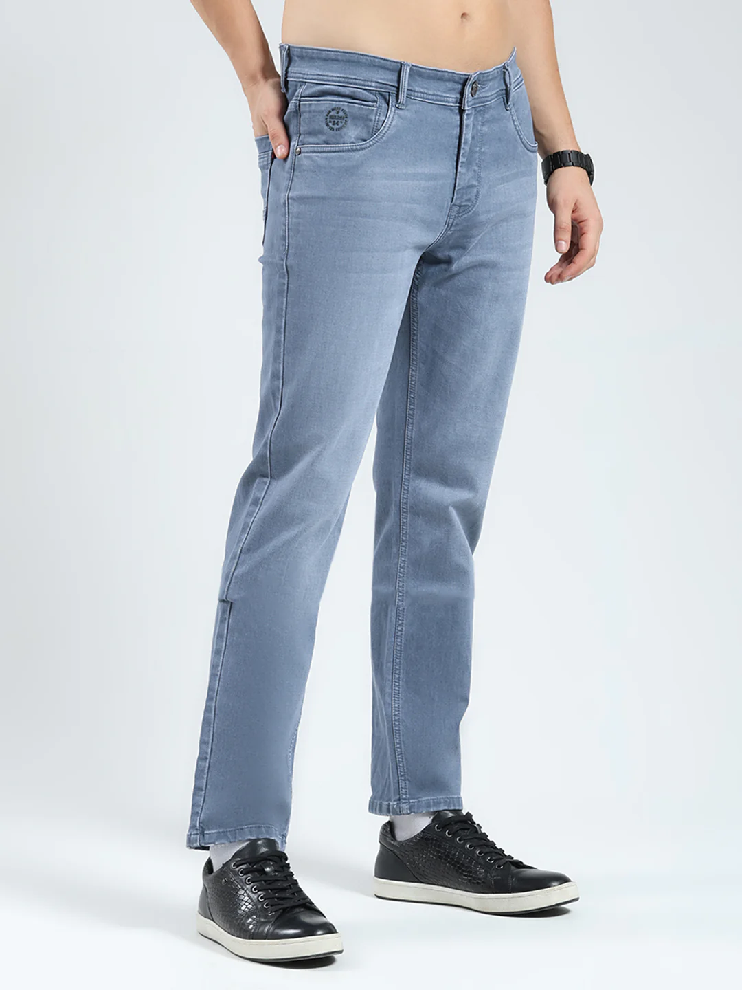Men Grey Solid Straight Fit Denim - Image 4