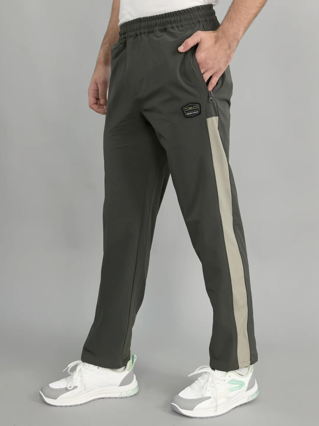 Men Grey Solid Regular Fit Lower - Image 2