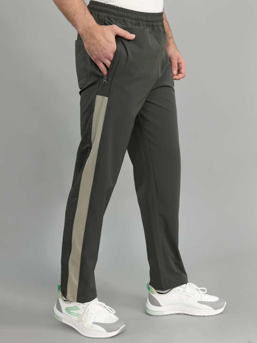Men Grey Solid Regular Fit Lower - Image 3