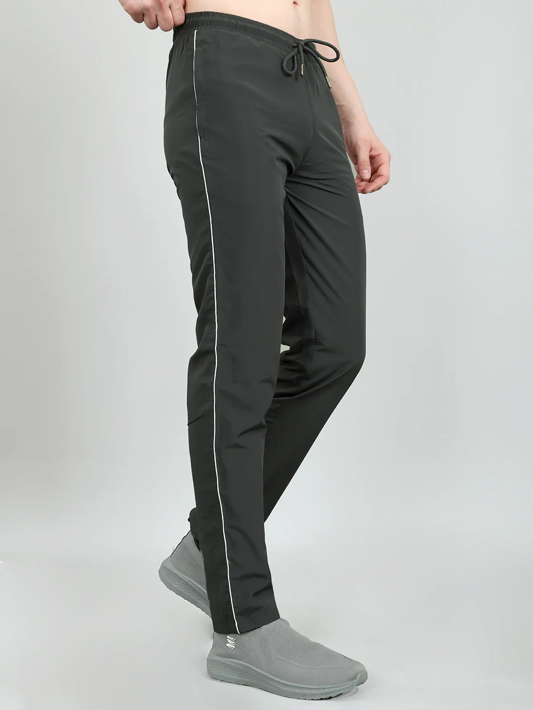Men Grey Solid Regular Fit Lower - Image 3