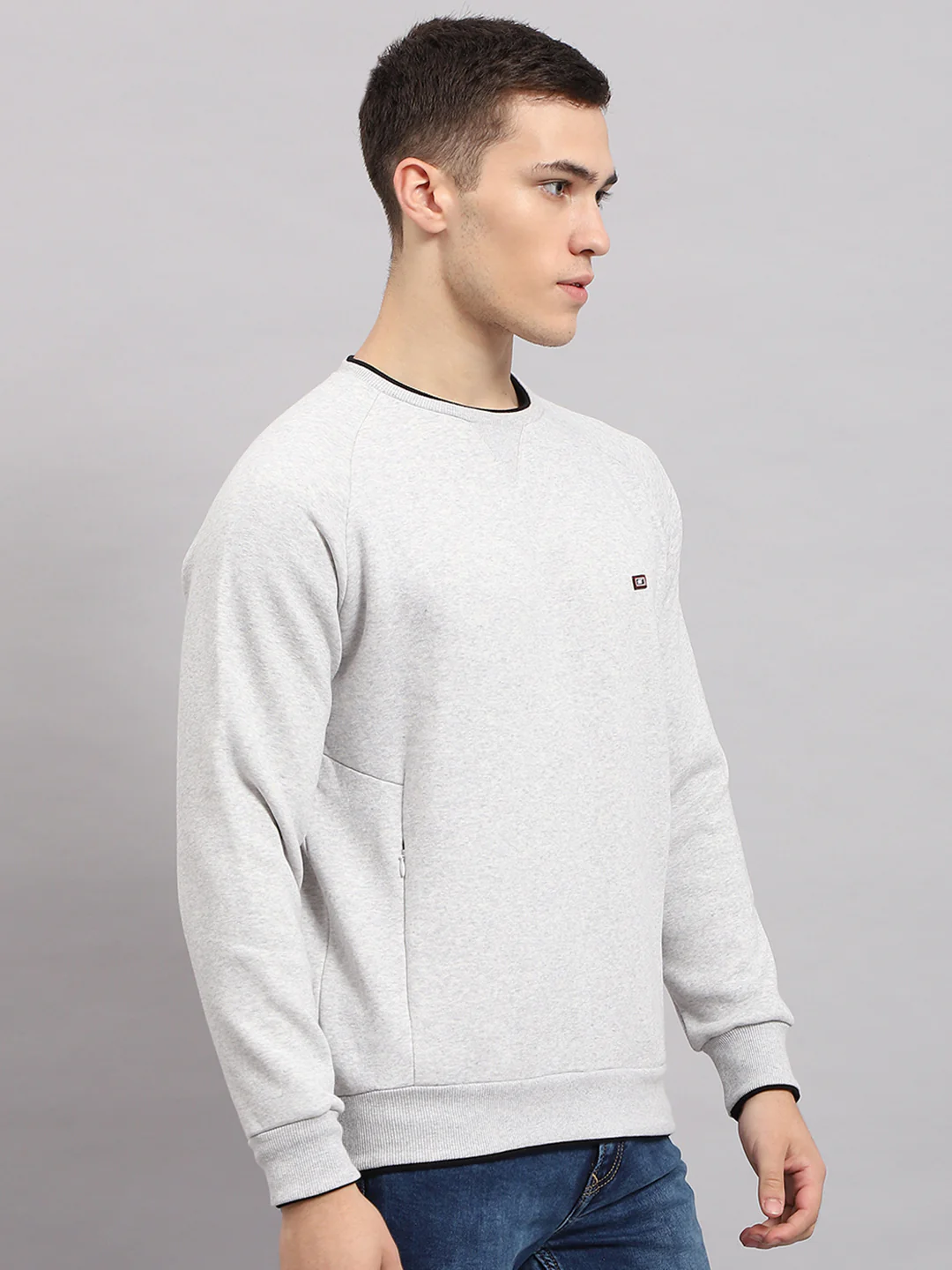 Men Grey Solid Round Neck Full Sleeve Sweatshirt - Image 4