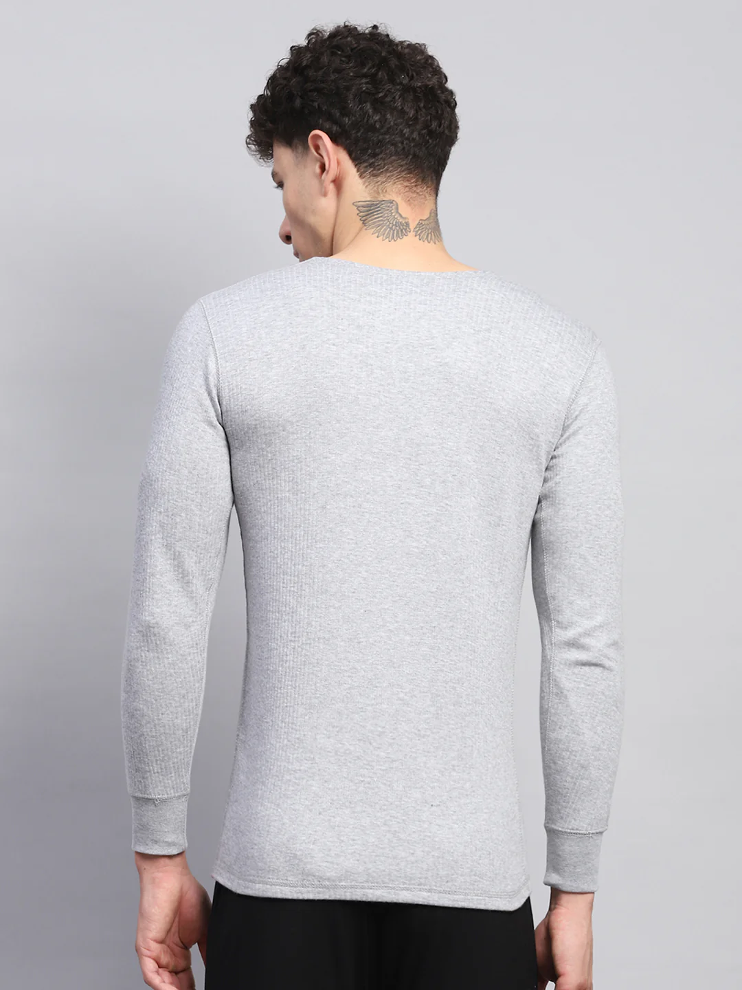 Men Grey Solid Round Neck Full Sleeve Thermal Vest - Image 5