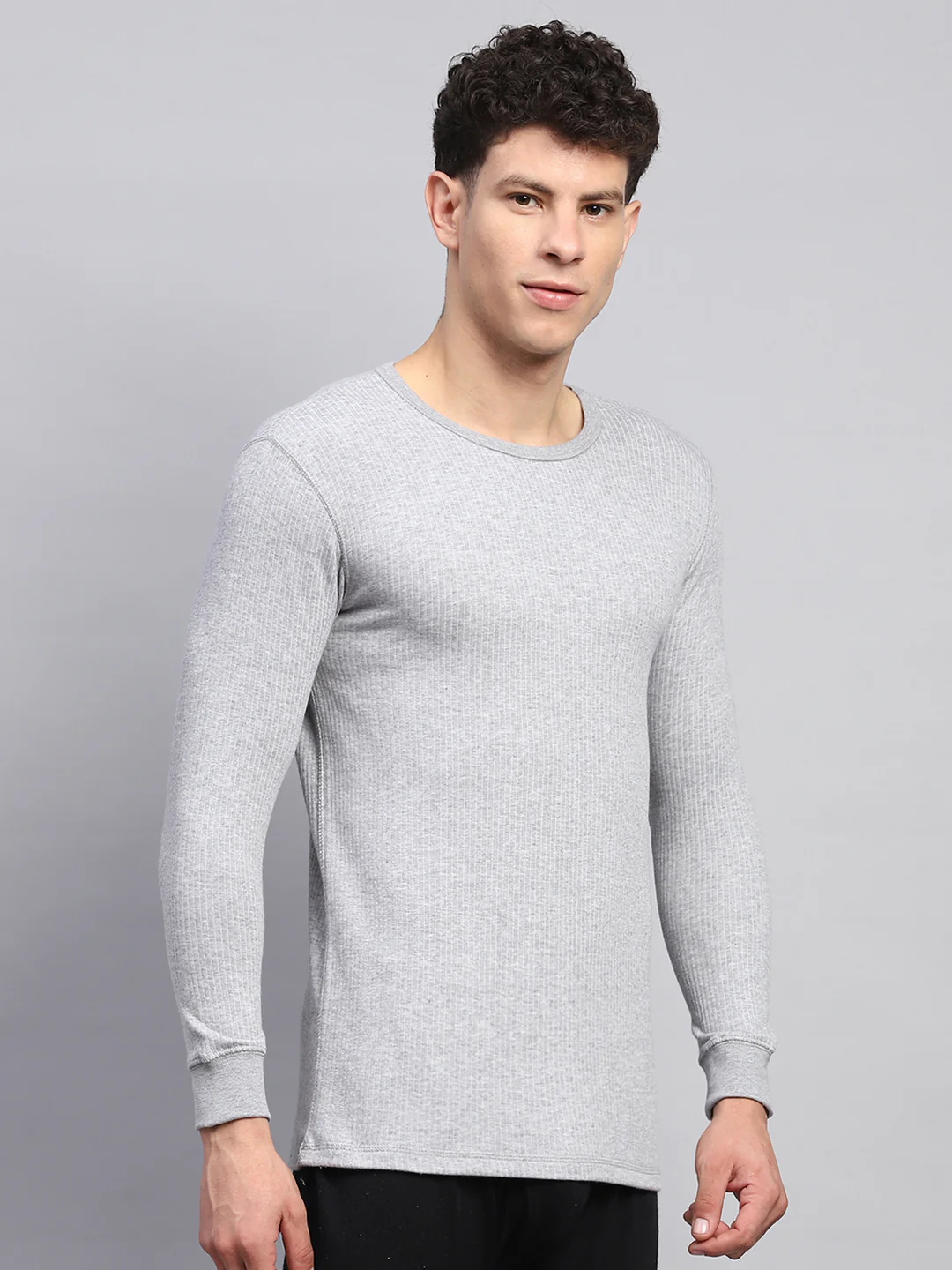 Men Grey Solid Round Neck Full Sleeve Thermal Vest - Image 4