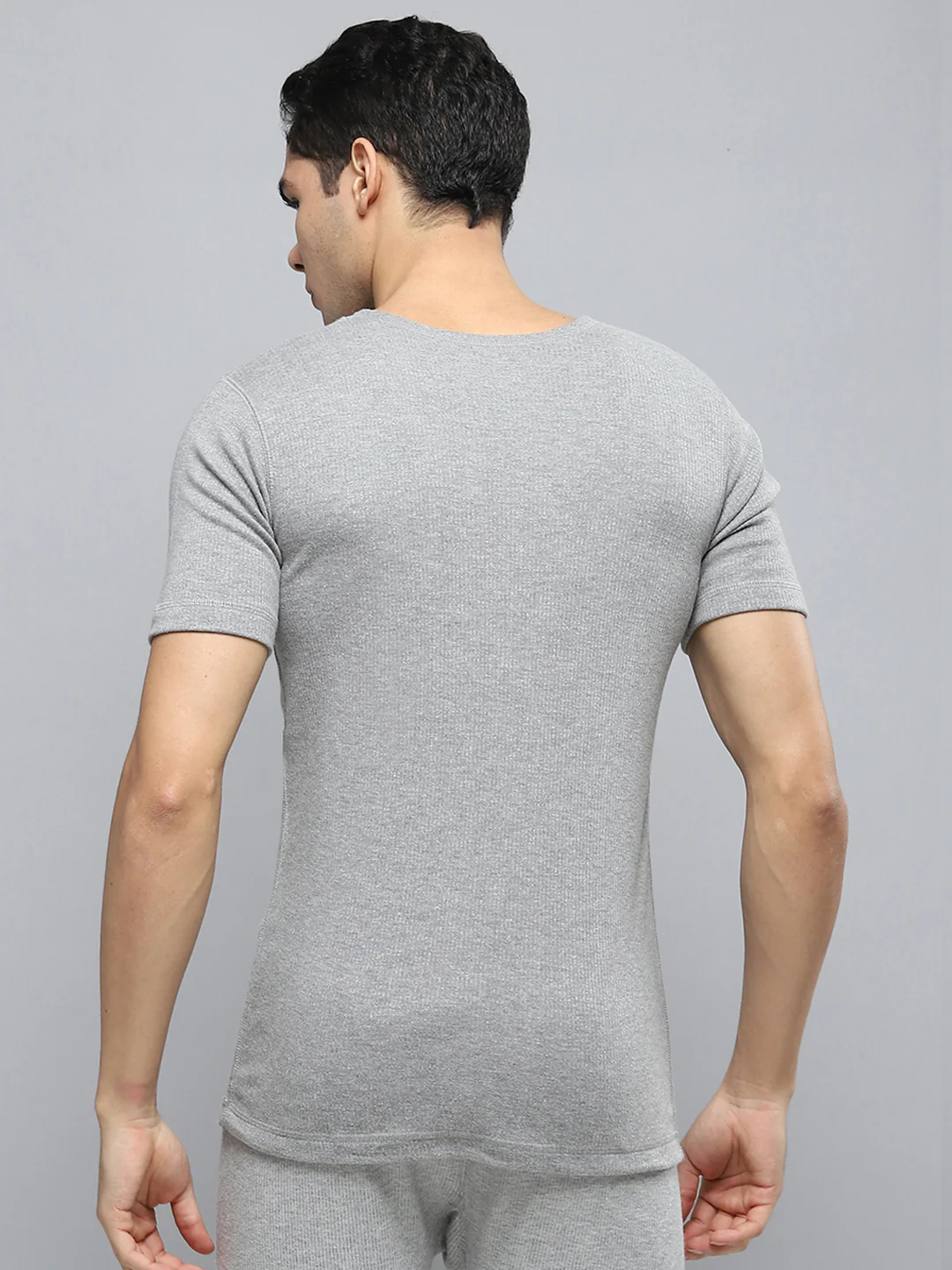 Men Grey Solid Round Neck Half Sleeve Thermal Vest - Image 5