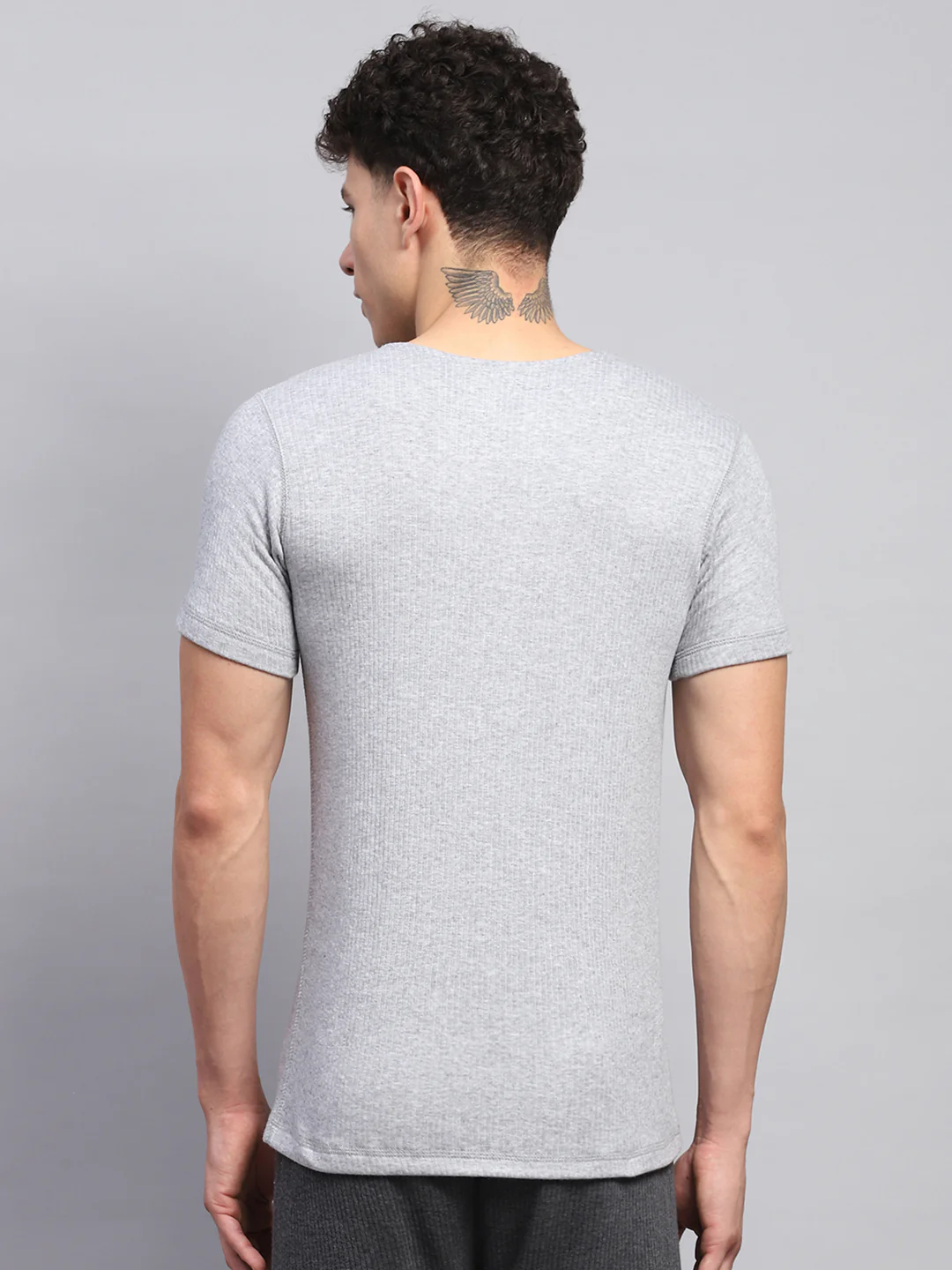 Men Grey Solid Round Neck Half Sleeve Thermal Vest - Image 5