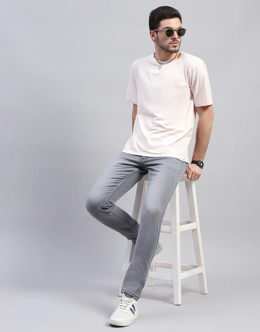 Men Grey Solid Skinny Fit Denim - Image 2