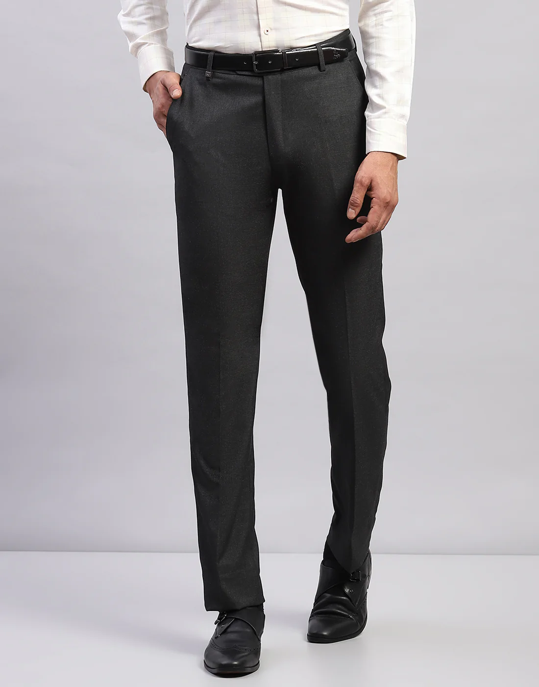 Men Grey Solid Smart Fit Trouser - Image 2