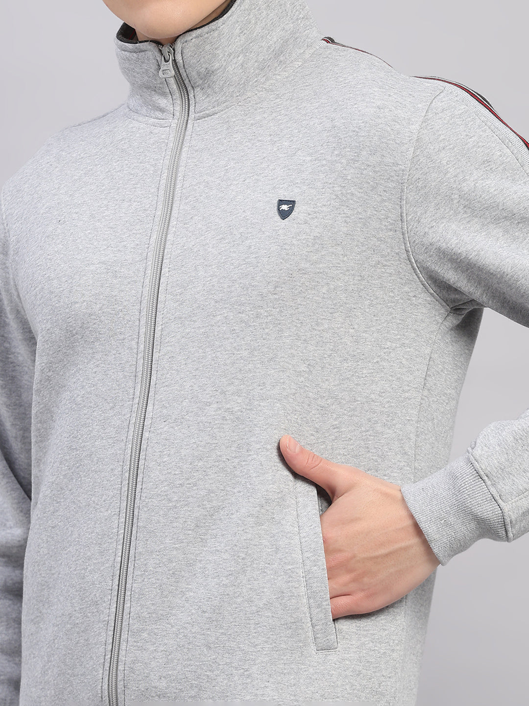 Men Grey Solid Stand Collar Full Sleeve Winter Tracksuit - Image 8