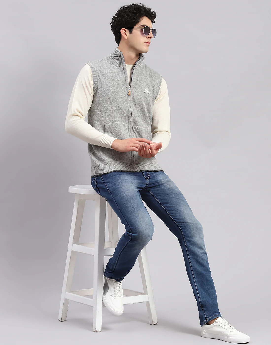 Men Grey Solid Stand Collar Sleeveless Sweaters/Pullovers - Image 6