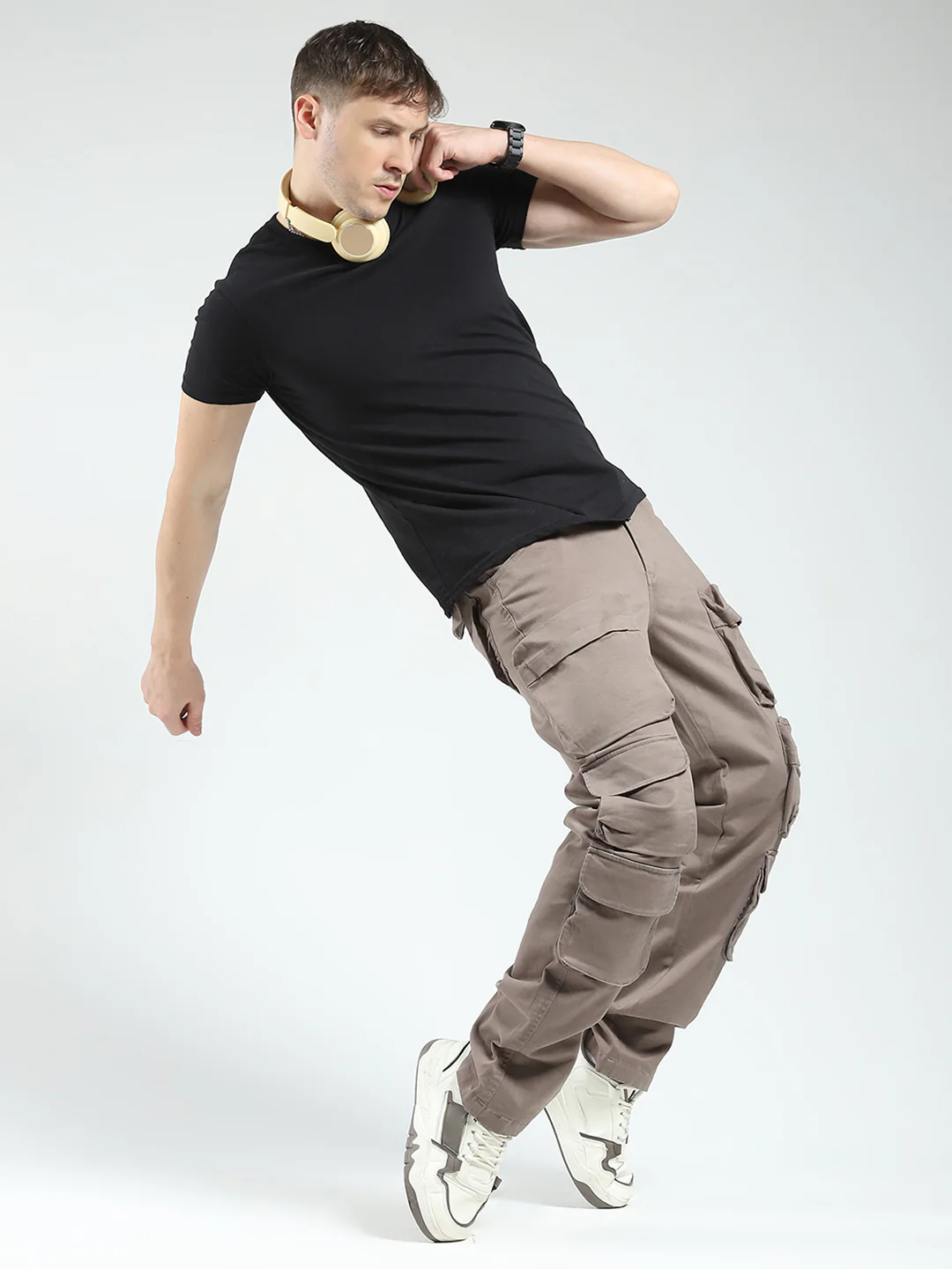 Rock.it Men Grey Solid Straight Fit Cargo - Image 2
