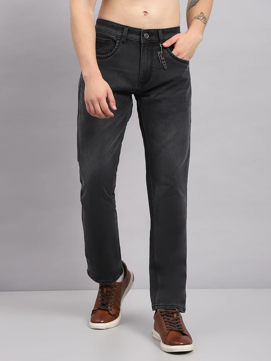 Men Grey Solid Straight Fit Denim - Image 2