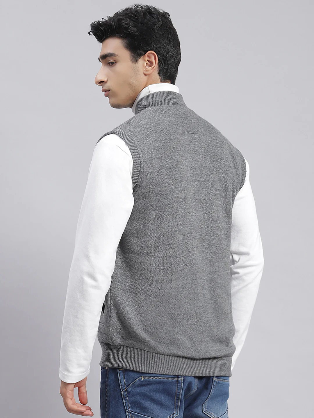 Men Grey Solid T Neck Sleeveless Jackets - Image 5