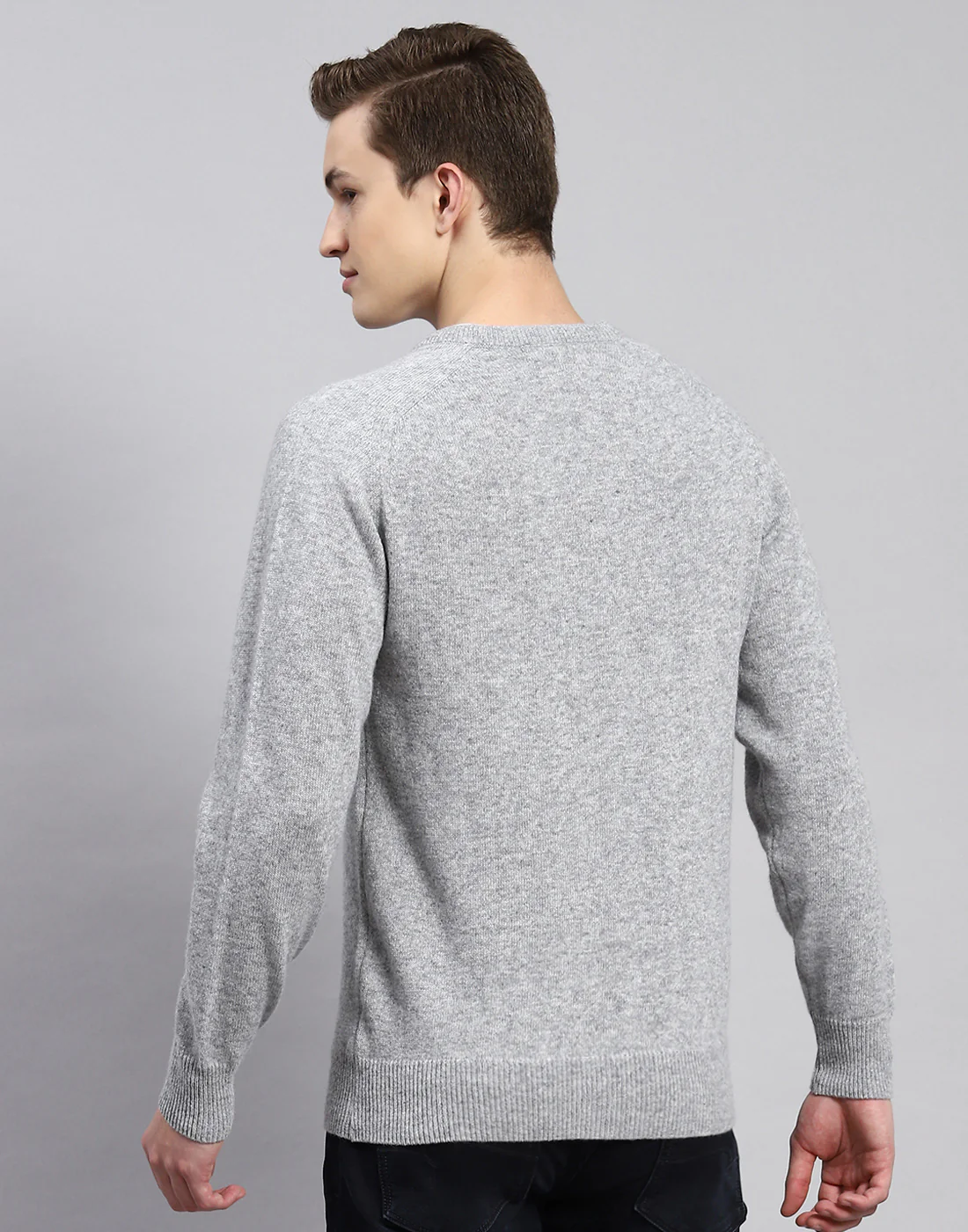 Men Grey Solid V Neck Full Sleeve Pullover - Image 5