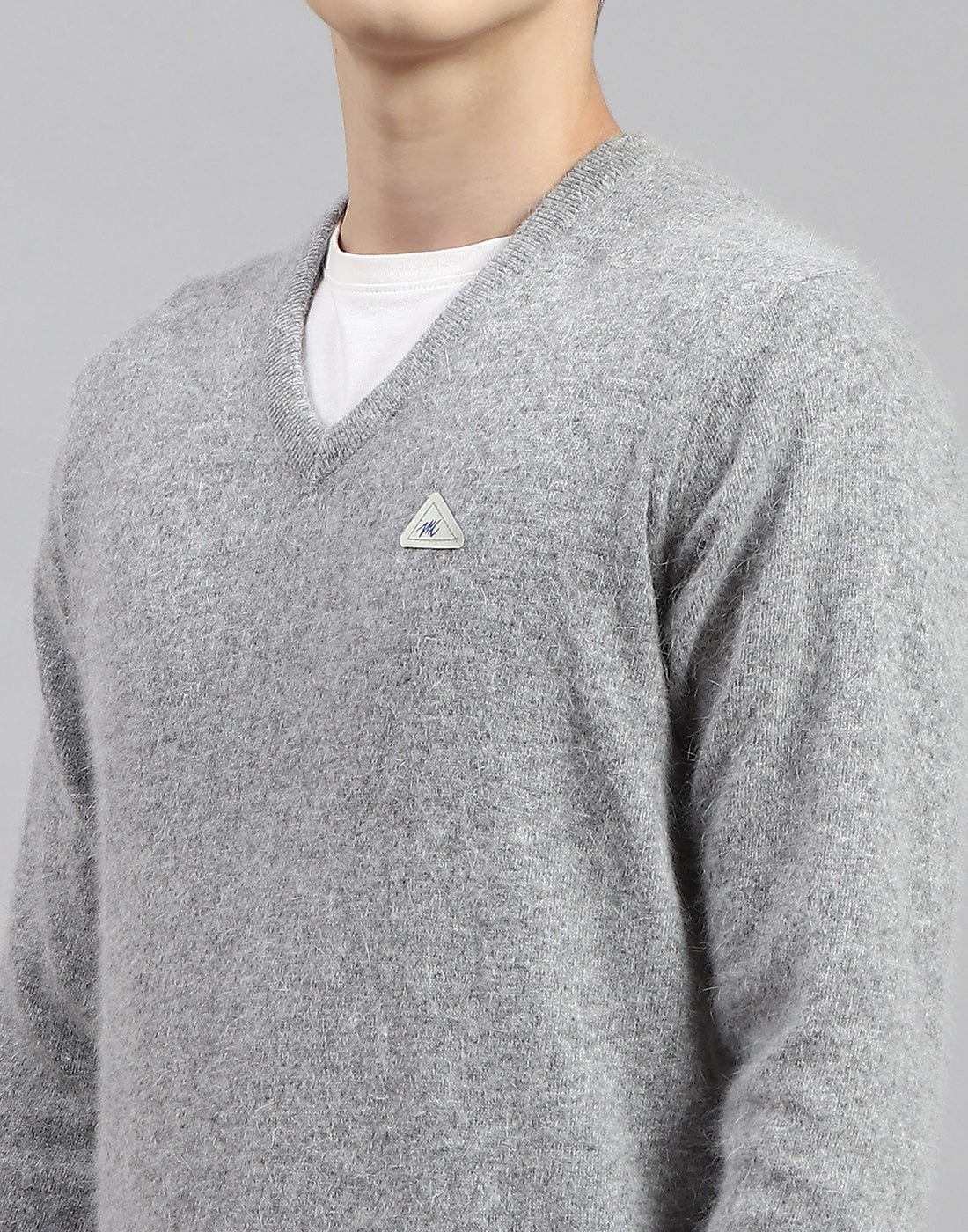 Men Grey Solid V Neck Full Sleeve Pullover - Image 6