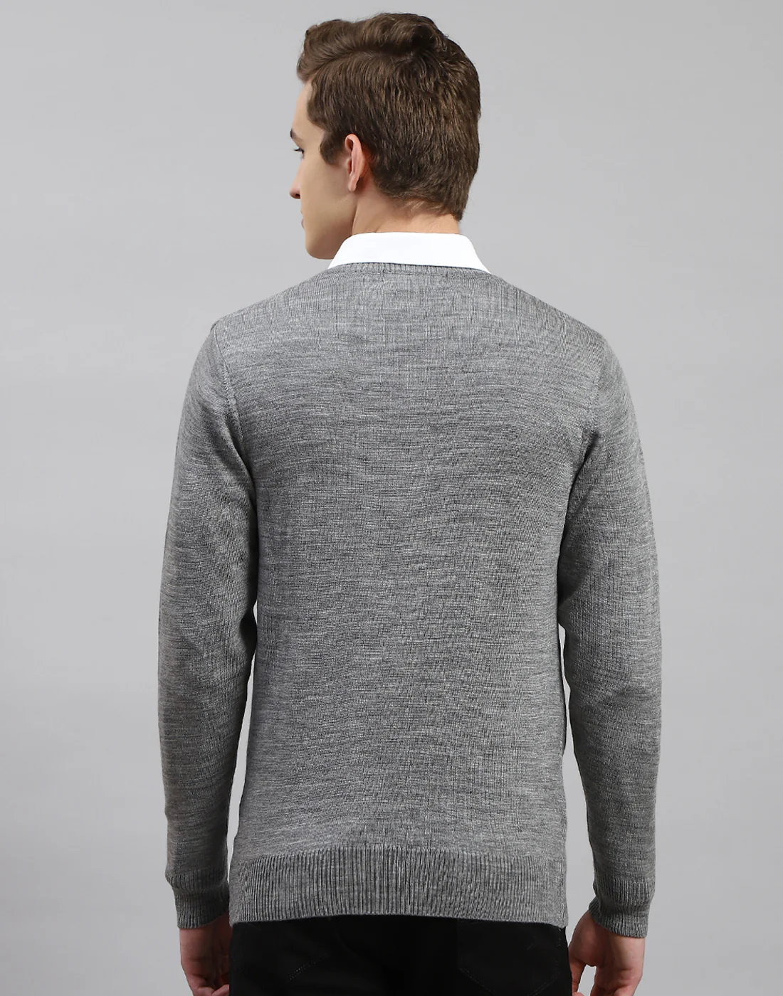 Men Grey Solid V Neck Full Sleeve Pullover - Image 5