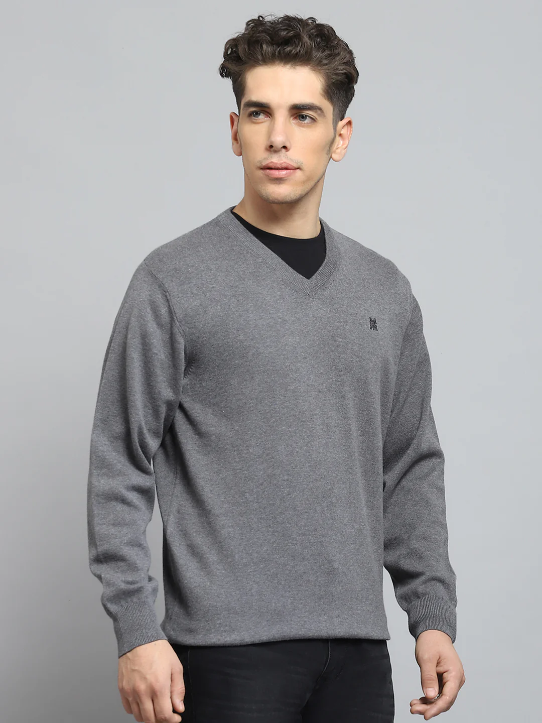 Men Grey Solid V Neck Full Sleeve Pullover - Image 4