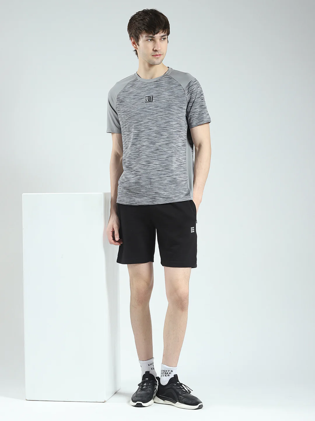Rock.it Men Grey Solid Round Neck Half Sleeve T-Shirt - Image 2