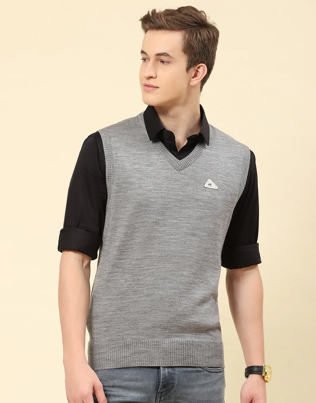 Men Grey Solid V Neck Sleeveless Sweater - Image 3