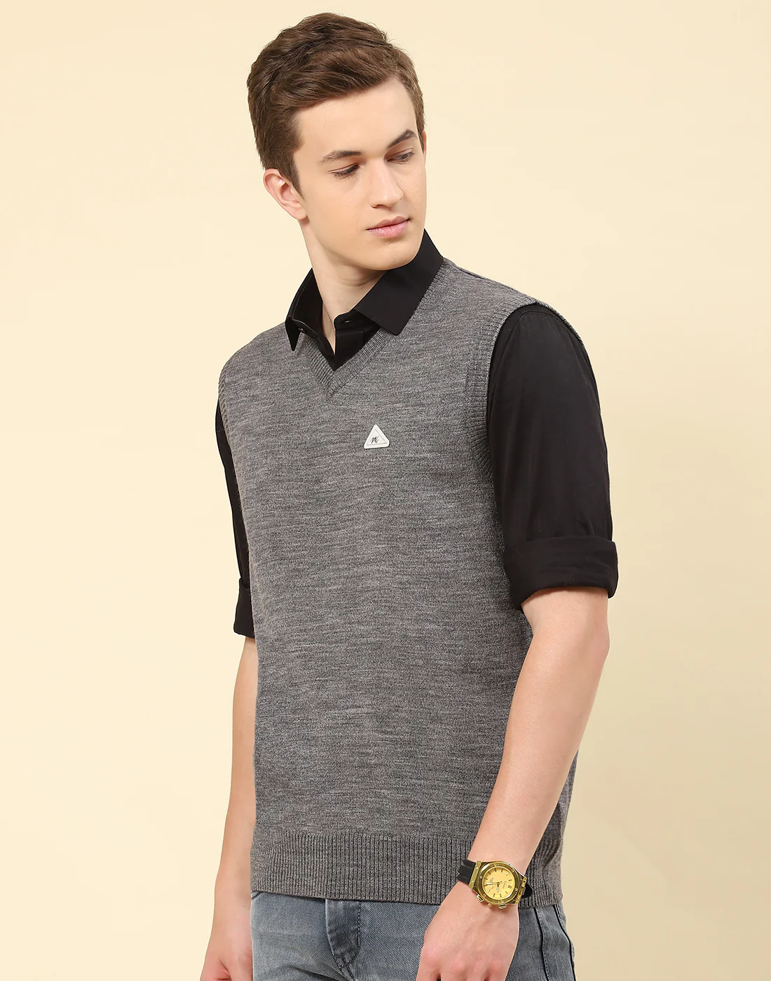 Men Grey Solid V Neck Sleeveless Sweater - Image 3