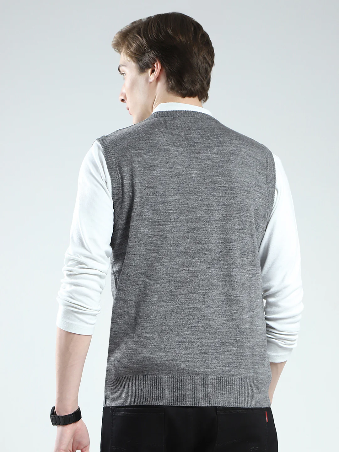 Men Grey Solid V Neck Sleeveless Sweater - Image 5