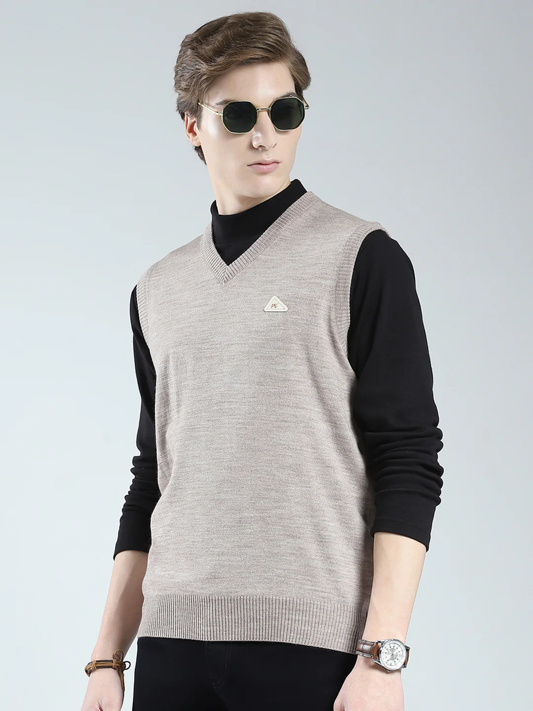 Men Grey Solid V Neck Sleeveless Sweater - Image 3
